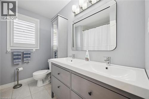 42 Fischer Court, Kitchener, ON - Indoor Photo Showing Bathroom