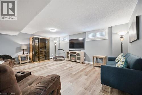 42 Fischer Court, Kitchener, ON - Indoor