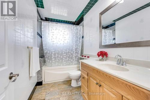 Upper - 2503 Constable Road, Mississauga, ON - Indoor Photo Showing Bathroom