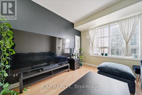 519 - 1415 Lawrence Avenue W, Toronto, ON 