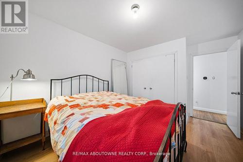 276 Lakeshore Road W, Oakville, ON 