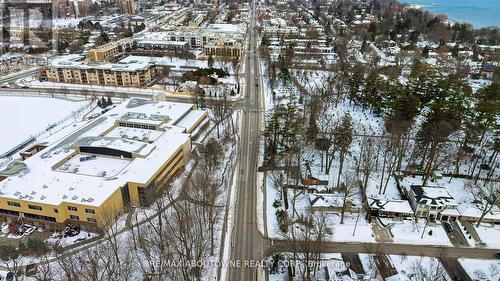 276 Lakeshore Road W, Oakville, ON 