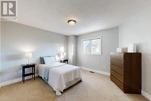 314 Leacock Avenue, Oakville, ON - Indoor Photo Showing Bedroom