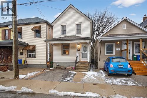 27 MAYFLOWER Avenue  Hamilton, ON L8L 2K5