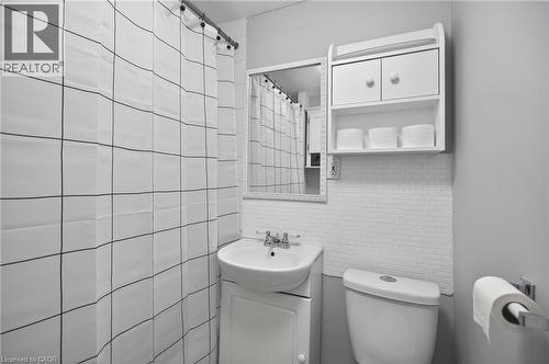 27 Mayflower Avenue, Hamilton, ON 