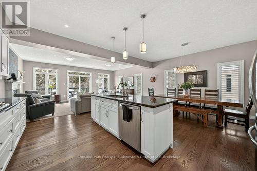 22 Rooke Court, Guelph (Willow West/Sugarbush/West Acres), ON 