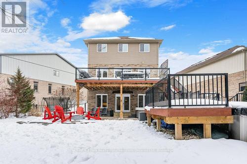 Large backyard with above ground pool + hot tub - 22 Rooke Court, Guelph (Willow West/Sugarbush/West Acres), ON 