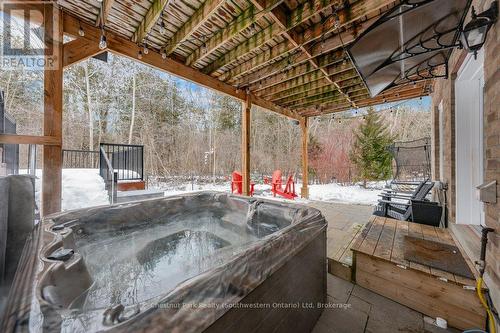 22 Rooke Court, Guelph (Willow West/Sugarbush/West Acres), ON 