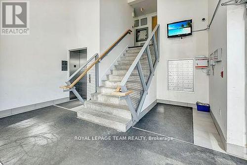 308 - 360 Cumberland Street, Ottawa, ON - Indoor Photo Showing Other Room