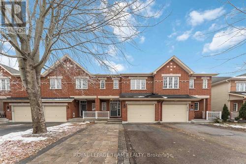 246 TANDALEE CRESCENT  Ottawa, ON K2M 0A1