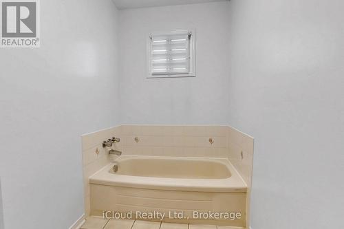 55 Wilce Drive, Ajax, ON - Indoor Photo Showing Bathroom