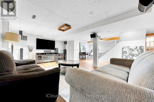 55 Wilce Drive, Ajax, ON - Indoor Photo Showing Living Room