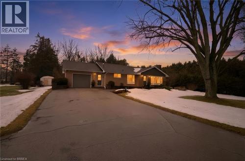 15 Talbot Street, Courtland, ON - Outdoor