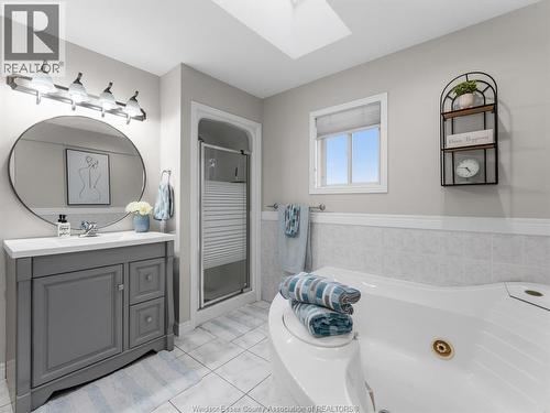 46 Brush Crescent, Amherstburg, ON - Indoor Photo Showing Bathroom