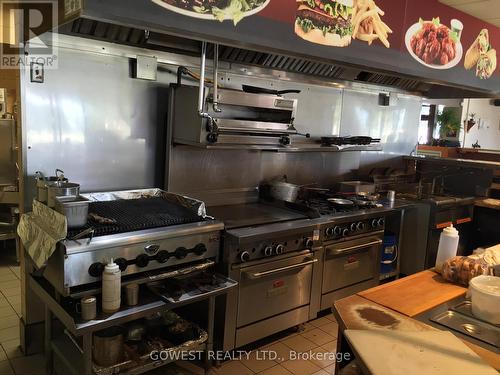 16 Spinnaker Way, Vaughan, ON 