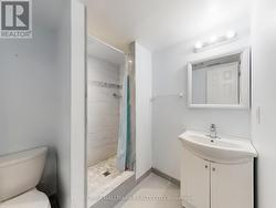 Bathroom 2 - 
