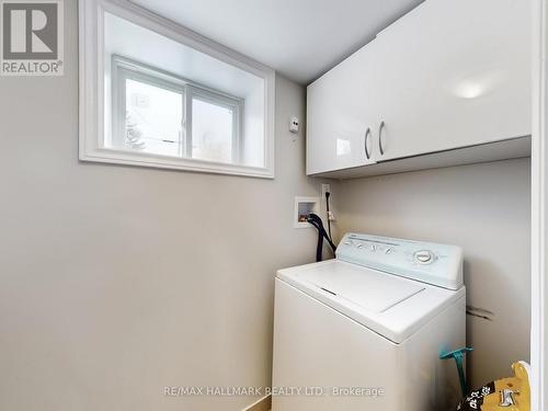 Laundry - 79 Cartier Crescent, Richmond Hill, ON - Indoor Photo Showing Laundry Room