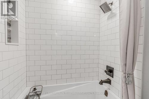 81 Sproule Drive, Barrie, ON - Indoor Photo Showing Bathroom