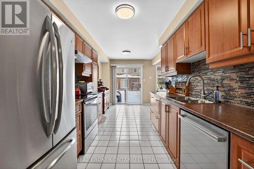 54 - 2550 Thomas Street, Mississauga, ON - Indoor Photo Showing Kitchen With Double Sink