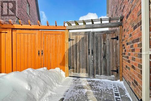 52 Mcechearn Crescent, Caledon, ON - Outdoor