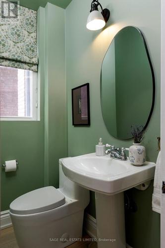 97 Marion Street, Toronto, ON - Indoor Photo Showing Bathroom
