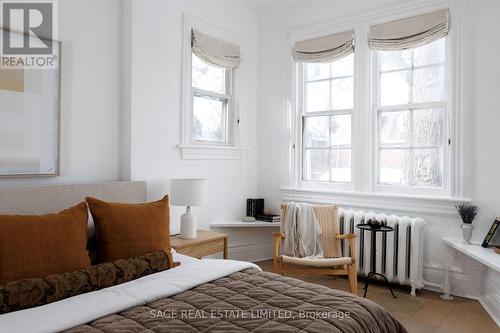 97 Marion Street, Toronto, ON - Indoor Photo Showing Bedroom