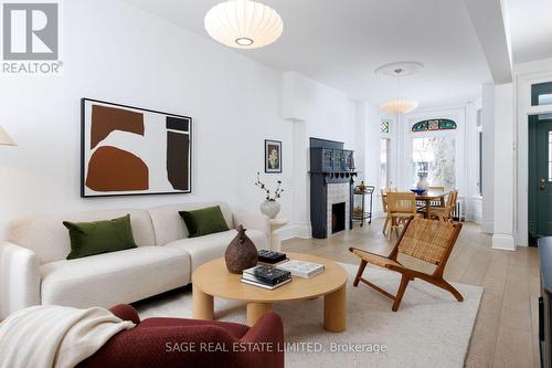 97 Marion Street, Toronto, ON - Indoor Photo Showing Living Room