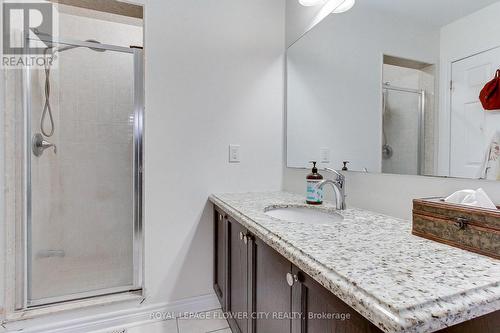 101 Huguenot Road, Oakville, ON - Indoor Photo Showing Bathroom