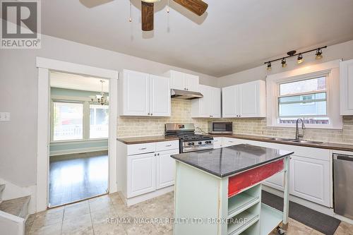 365 South Mill Street, Fort Erie (Ridgeway), ON - Indoor Photo Showing Kitchen With Double Sink