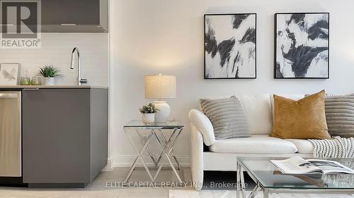 2506 - 181 Dundas Street E, Toronto, ON - Indoor