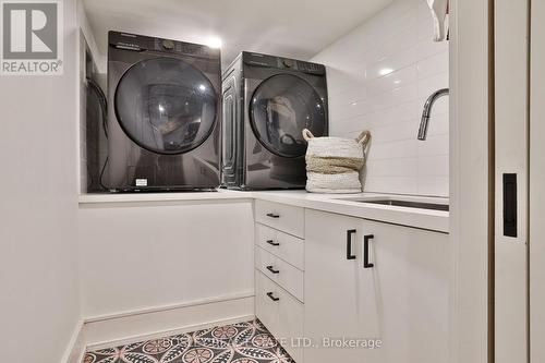 553 Davisville Avenue, Toronto, ON - Indoor Photo Showing Laundry Room