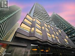 2702S - 110 BROADWAY AVENUE  Toronto, ON M4P 1V7