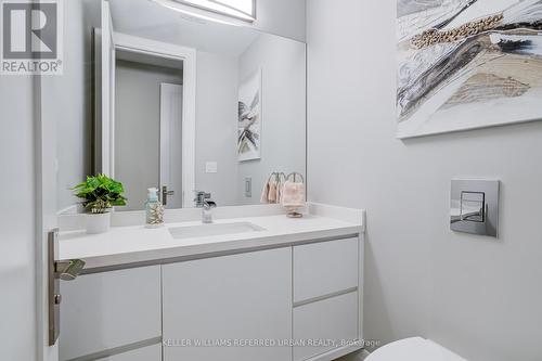 1376 Applewood Road, Mississauga, ON - Indoor Photo Showing Bathroom