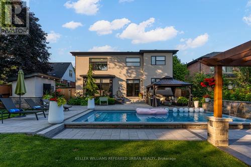 1376 Applewood Road, Mississauga, ON - Outdoor With In Ground Pool