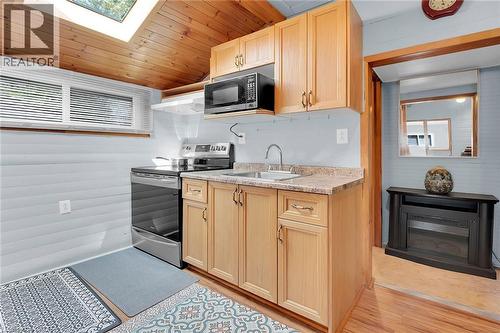 spacious and airy tons of storage - 17 Maple Lane, Rainham, ON - Indoor Photo Showing Kitchen