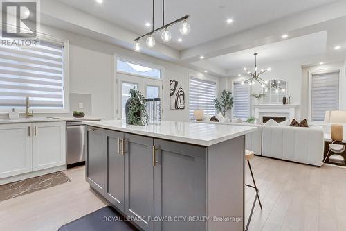 3379 Post Road, Oakville, ON - Indoor Photo Showing Kitchen With Upgraded Kitchen