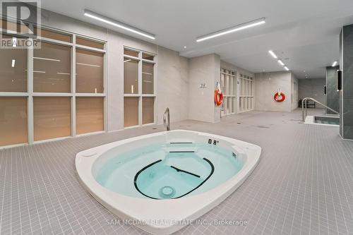 1403 - 1035 Southdown Road, Mississauga, ON - Indoor