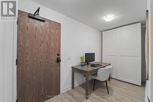 1403 - 1035 Southdown Road, Mississauga, ON - Indoor Photo Showing Office