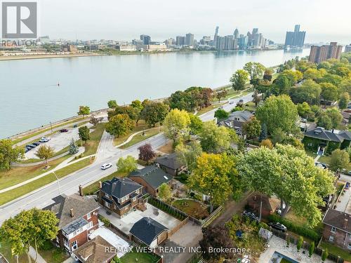 2437 Riverside Drive W, Windsor, ON - Outdoor With Body Of Water With View