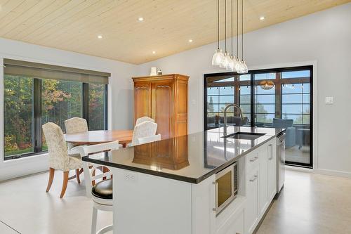 Vue d'ensemble - 2207 Ch. Du Golf, Sainte-Lucie-Des-Laurentides, QC - Indoor