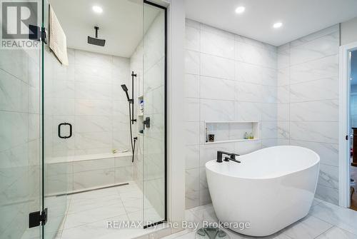 38 Willow Drive, Tiny, ON - Indoor Photo Showing Bathroom