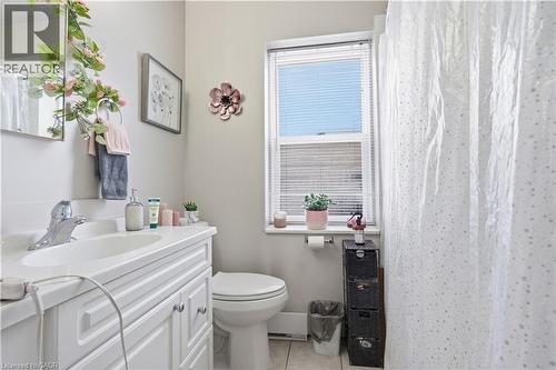1789 Notre Dame Drive, St. Agatha, ON - Indoor Photo Showing Bathroom