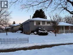 55 GRACEFIELD Crescent  Kitchener, ON N2E 1R8