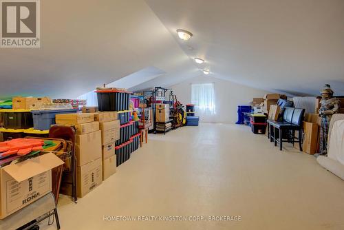 199 Kelly'S Road, Rideau Lakes, ON - Indoor Photo Showing Other Room
