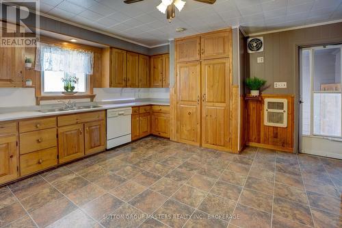 3248 Highway 32 Highway, Leeds And The Thousand Islands, ON - Indoor Photo Showing Kitchen With Double Sink