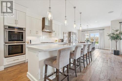 51 Ariss Glen Drive, Guelph/Eramosa, ON - Indoor Photo Showing Kitchen With Upgraded Kitchen