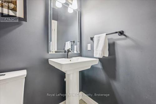 51 Ariss Glen Drive, Guelph/Eramosa, ON - Indoor Photo Showing Bathroom