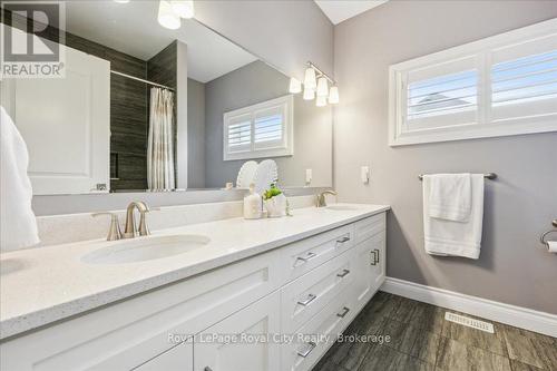 51 Ariss Glen Drive, Guelph/Eramosa, ON - Indoor Photo Showing Bathroom