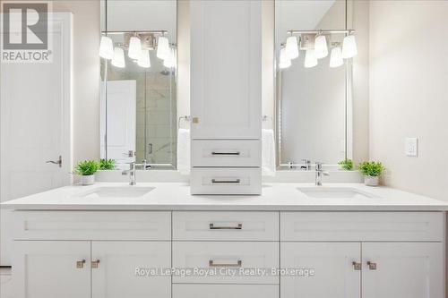 51 Ariss Glen Drive, Guelph/Eramosa, ON - Indoor Photo Showing Bathroom