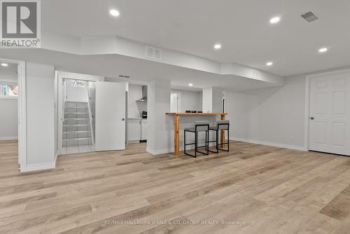 866 Claude Street, Ottawa, ON - Indoor